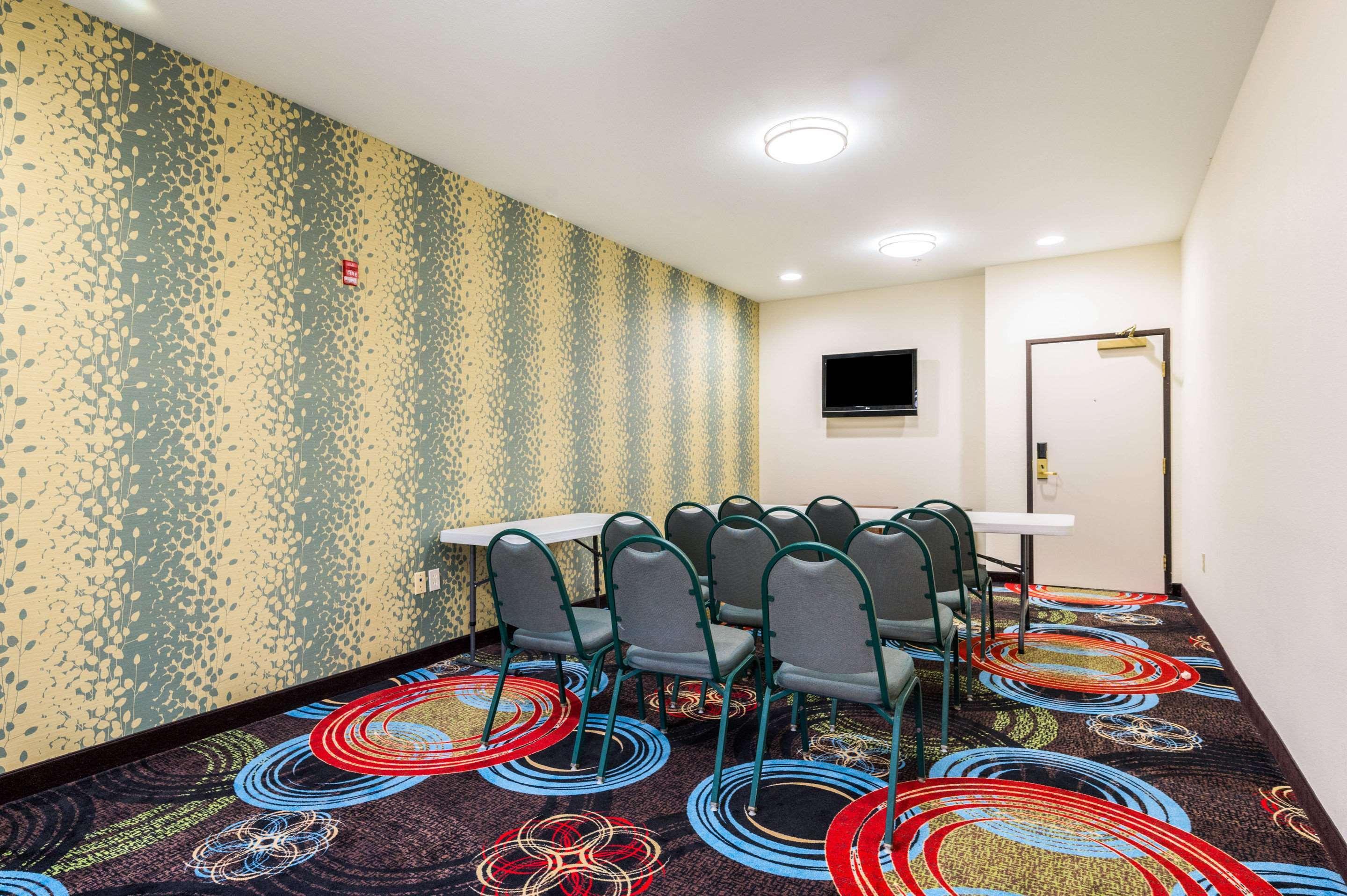 Clarion Pointe Madison-Huntsville Ngoại thất bức ảnh