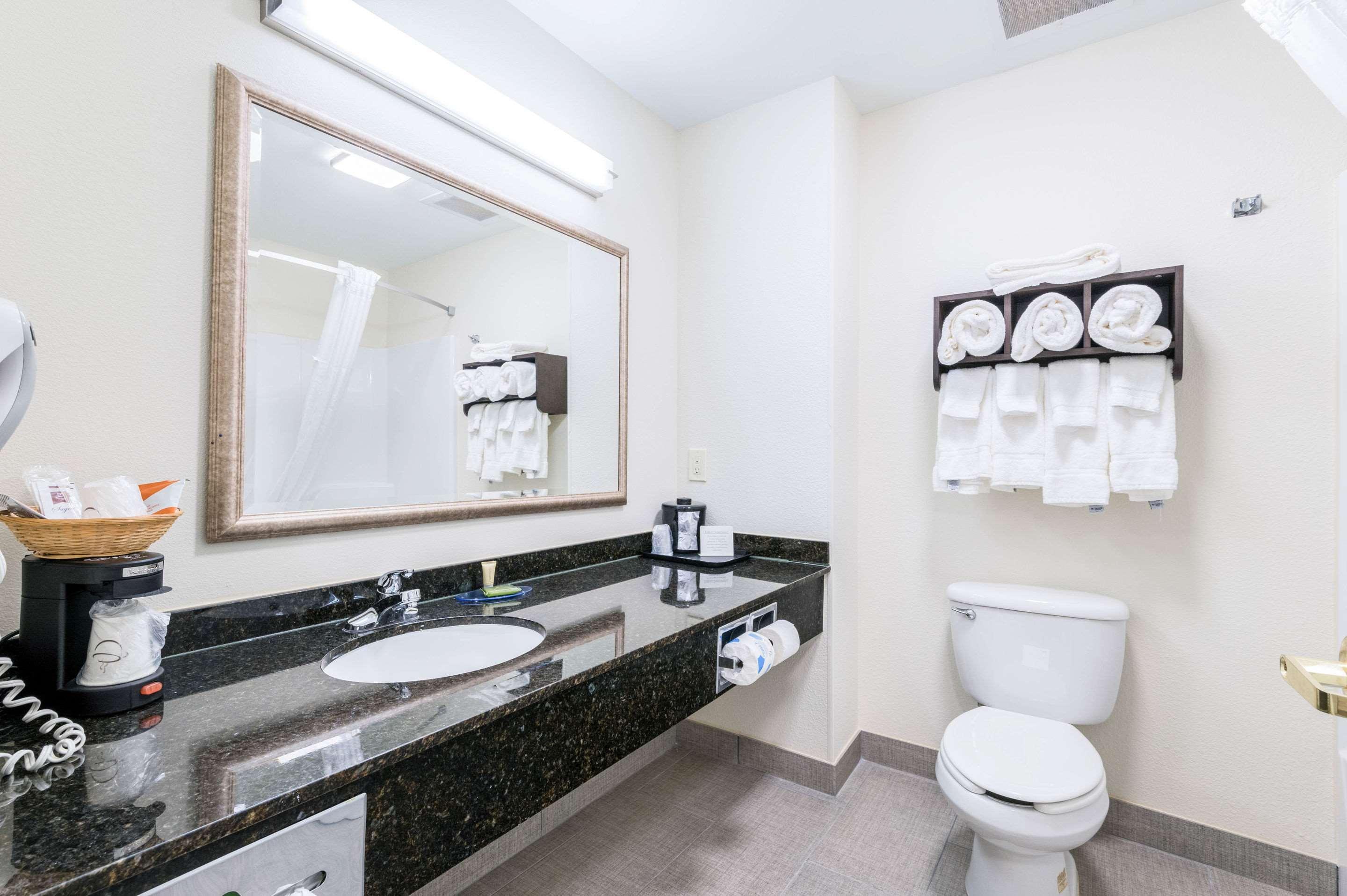 Clarion Pointe Madison-Huntsville Ngoại thất bức ảnh