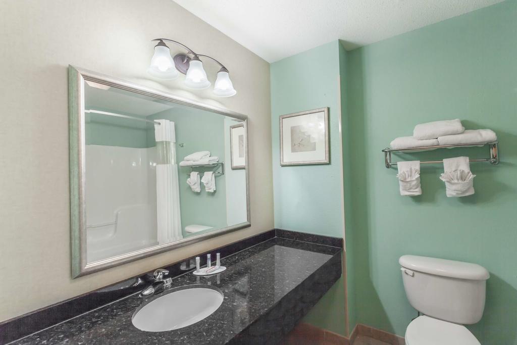 Clarion Pointe Madison-Huntsville Ngoại thất bức ảnh