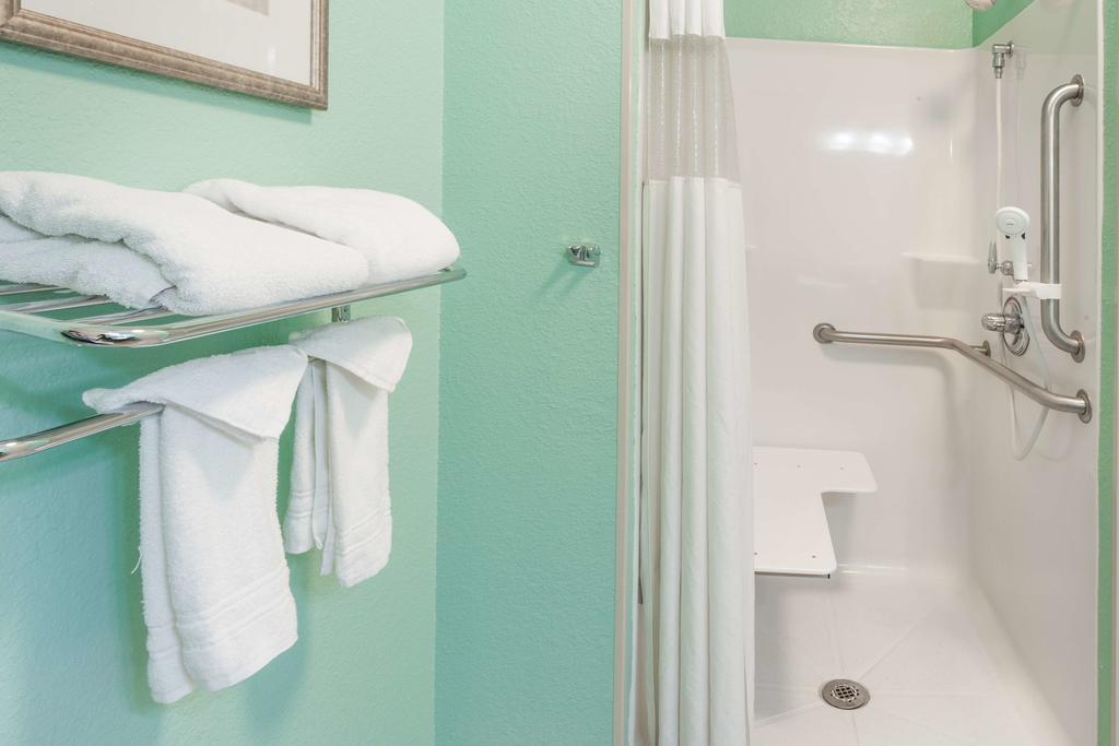 Clarion Pointe Madison-Huntsville Ngoại thất bức ảnh