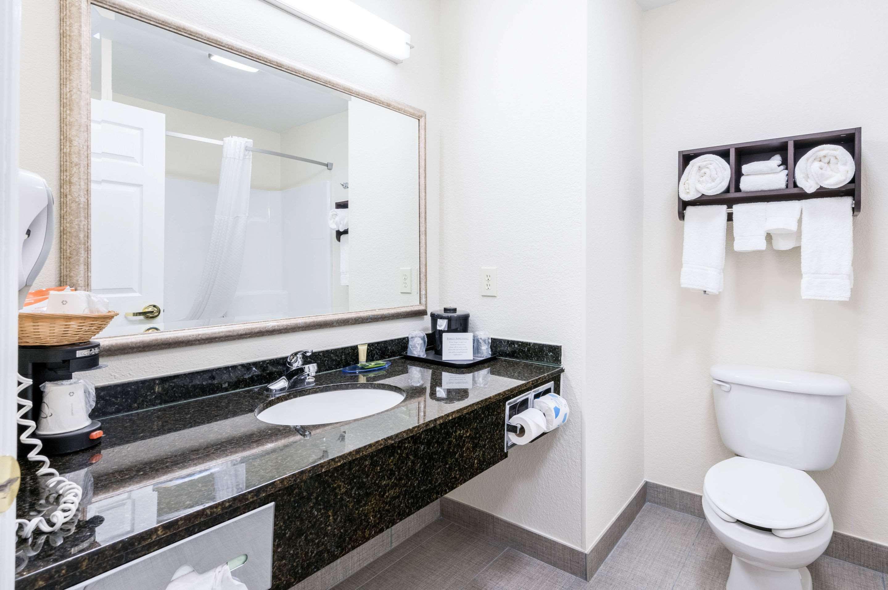 Clarion Pointe Madison-Huntsville Ngoại thất bức ảnh